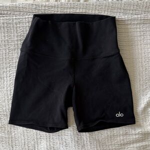 ALO Yoga Women's Black Bike Shorts